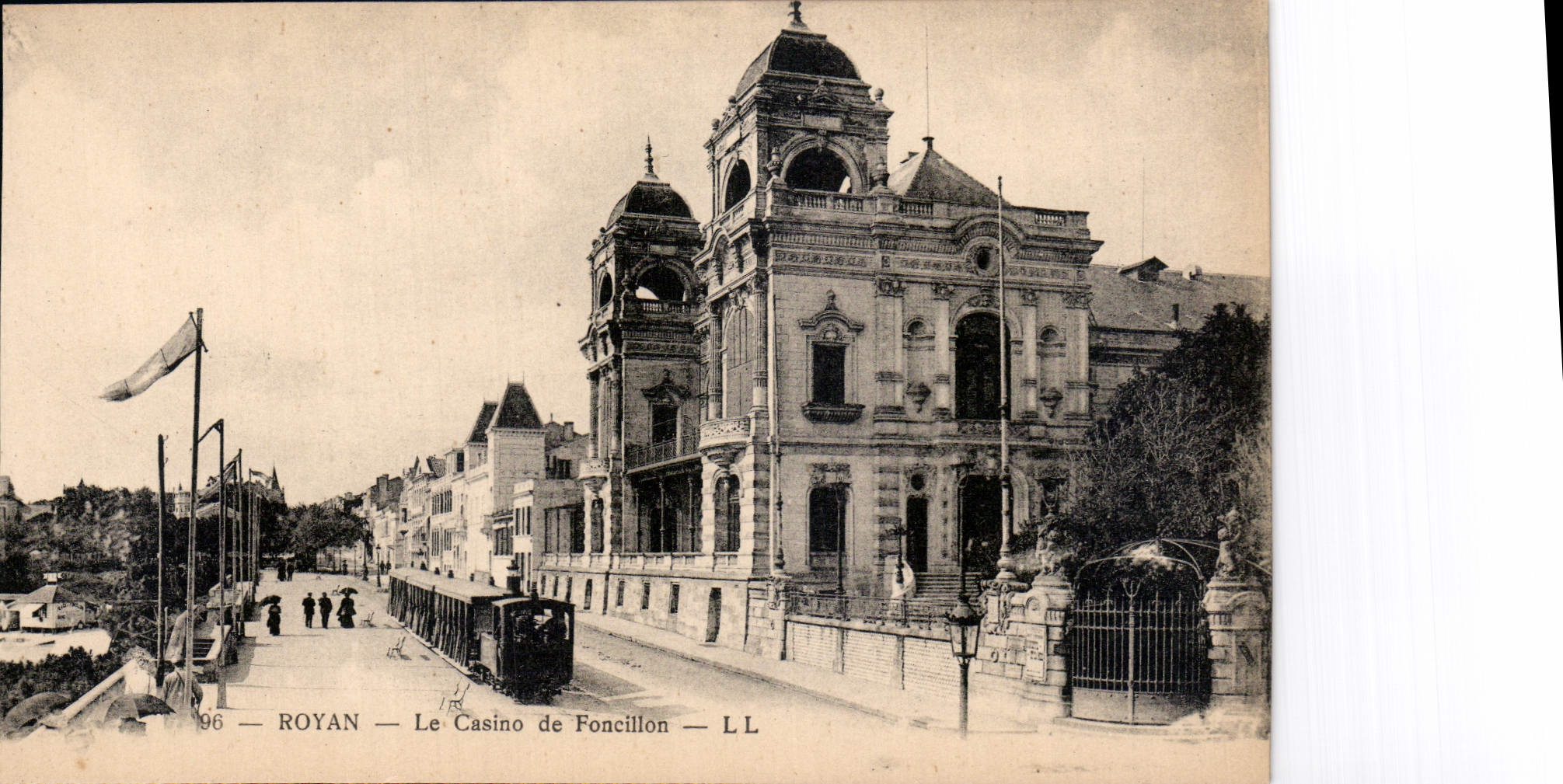 CPA Royan le Casino de Foncillon 