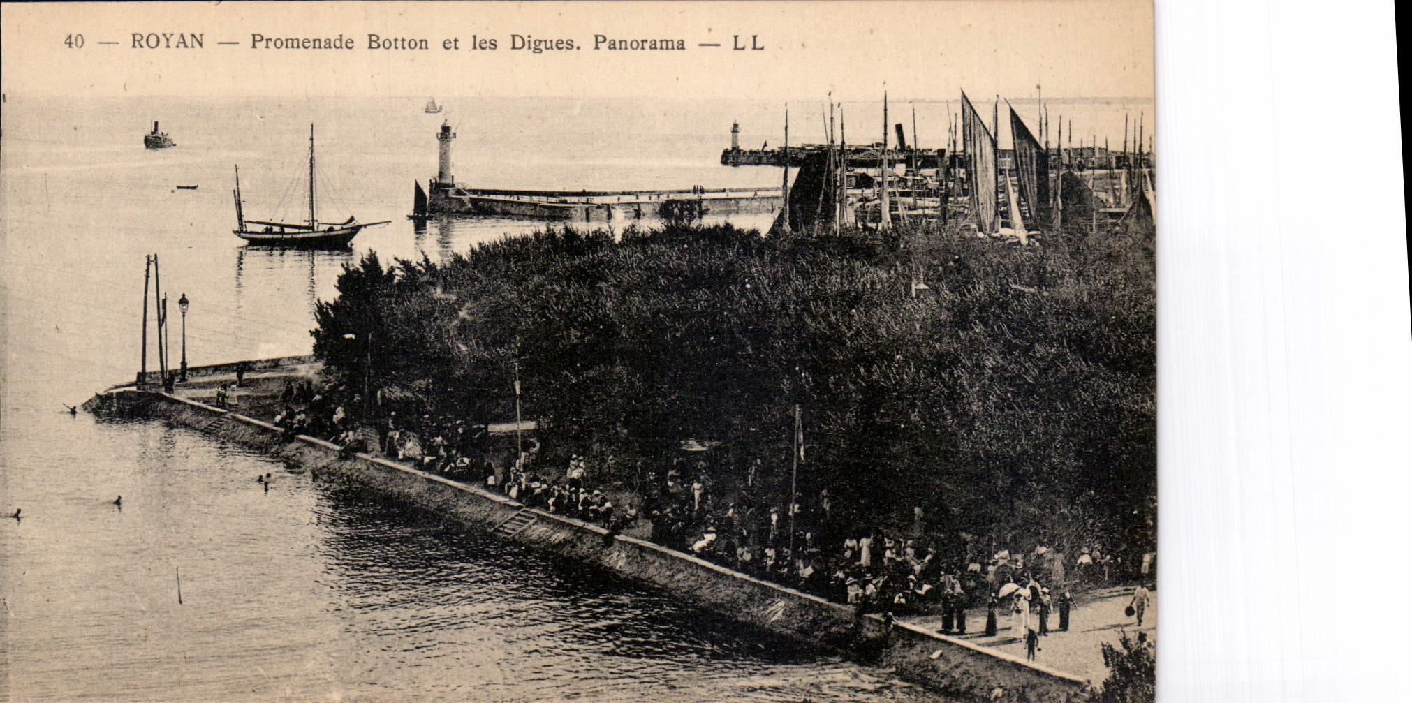 CPA Royan Promenade Botton et les Digues panorama 