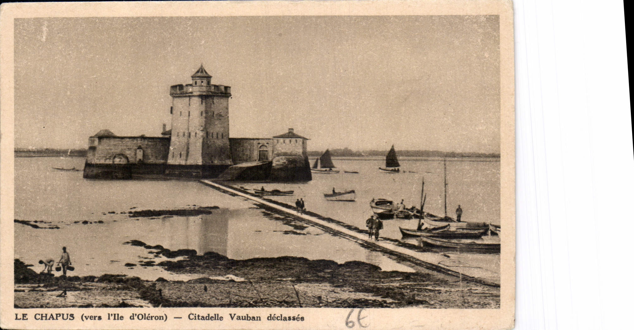 CPA Le Chapus vers l'ile d'oleron citadelle vauban declassee 