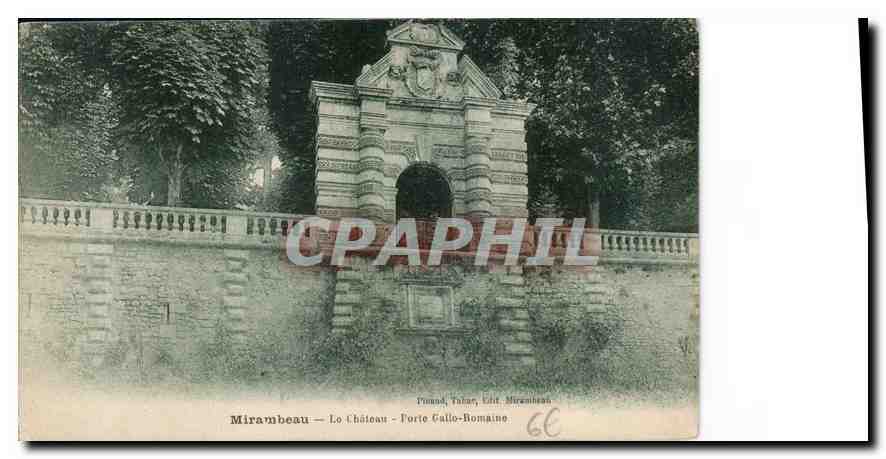 CPA Mirambeau le chateau porte Gallo romaine 