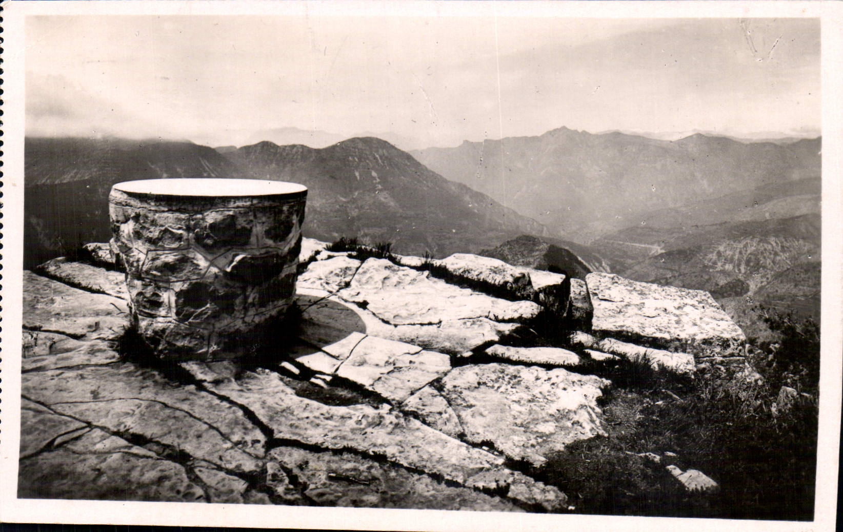 CPA Peira Cava A M La Table d'Orientation et les Alpes 