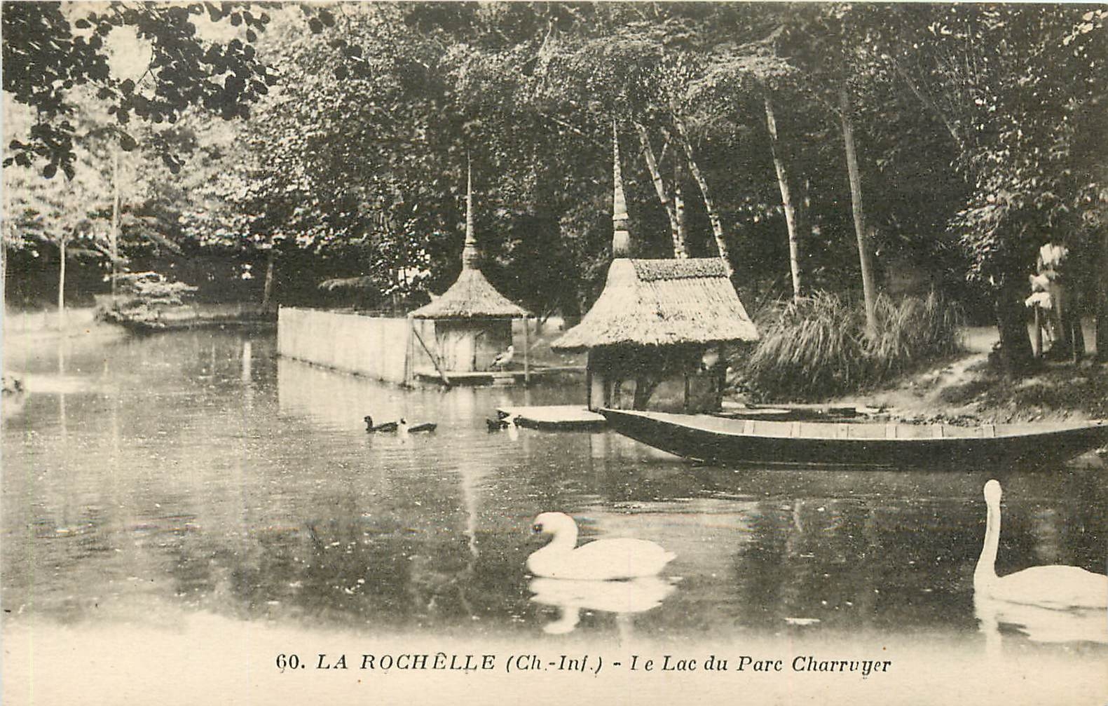 CPA La Rochelle Ch Inf Le Lac du Parc Charruyer 