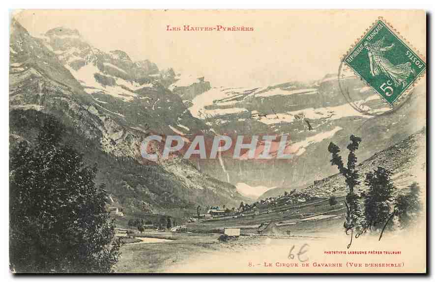 CPA Les Hautes Pyrenees Le Cirque de Gavarnie Vue d'ensemble 