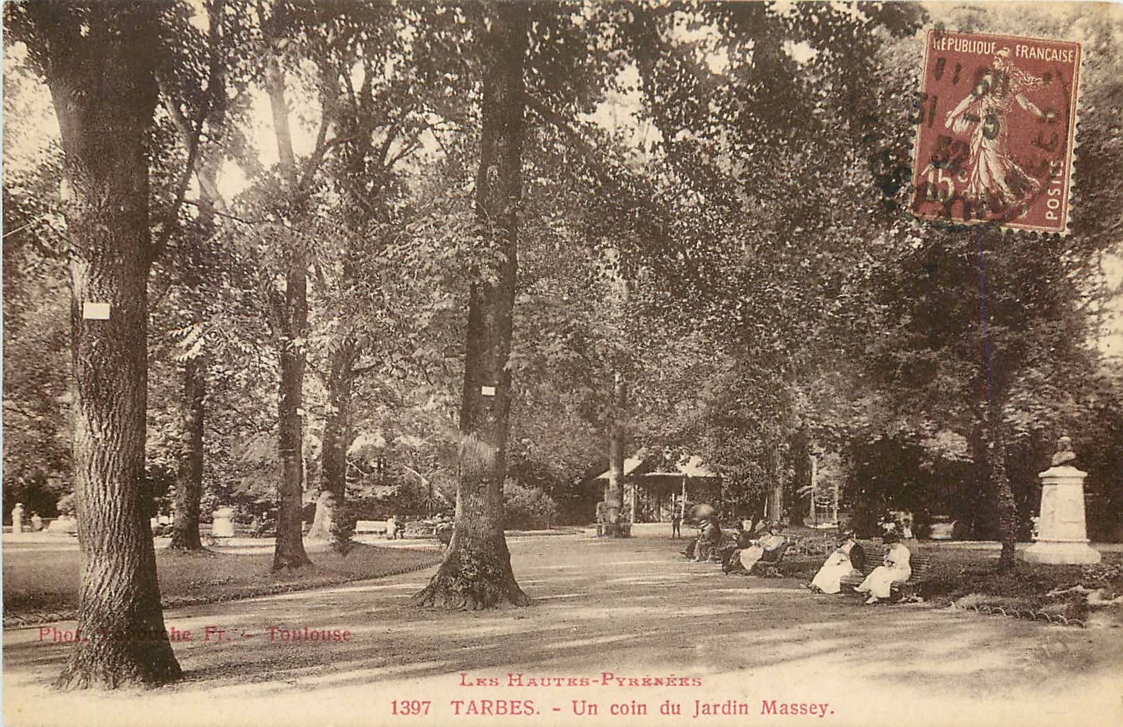 Tarbes - Un coin du Jardin Massey — Les Hautes-Pyrénées — Phot. Toulouse, n°1397