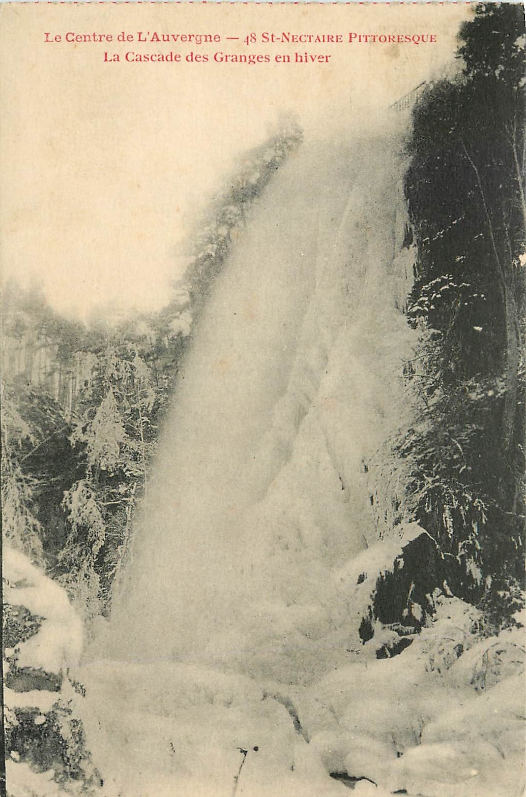 CPA Le centre de L'Auvergne St Nectaire Pittoresque La Cascade des Granges en hiver 
