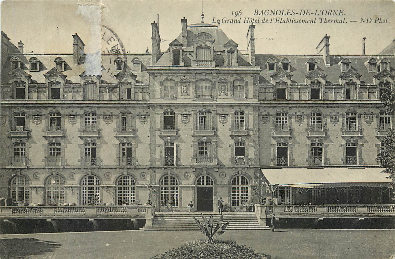 CPA Bagnoles de l'Orne Le Grand Hotel de l'Etablissement Thermal 