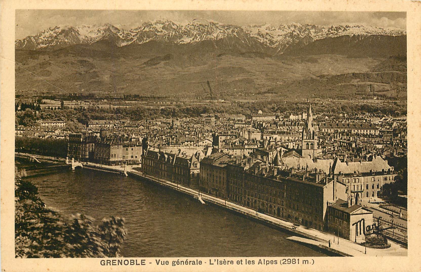 CPA Grenoble Vue generale L'Isere et les Alpes 
