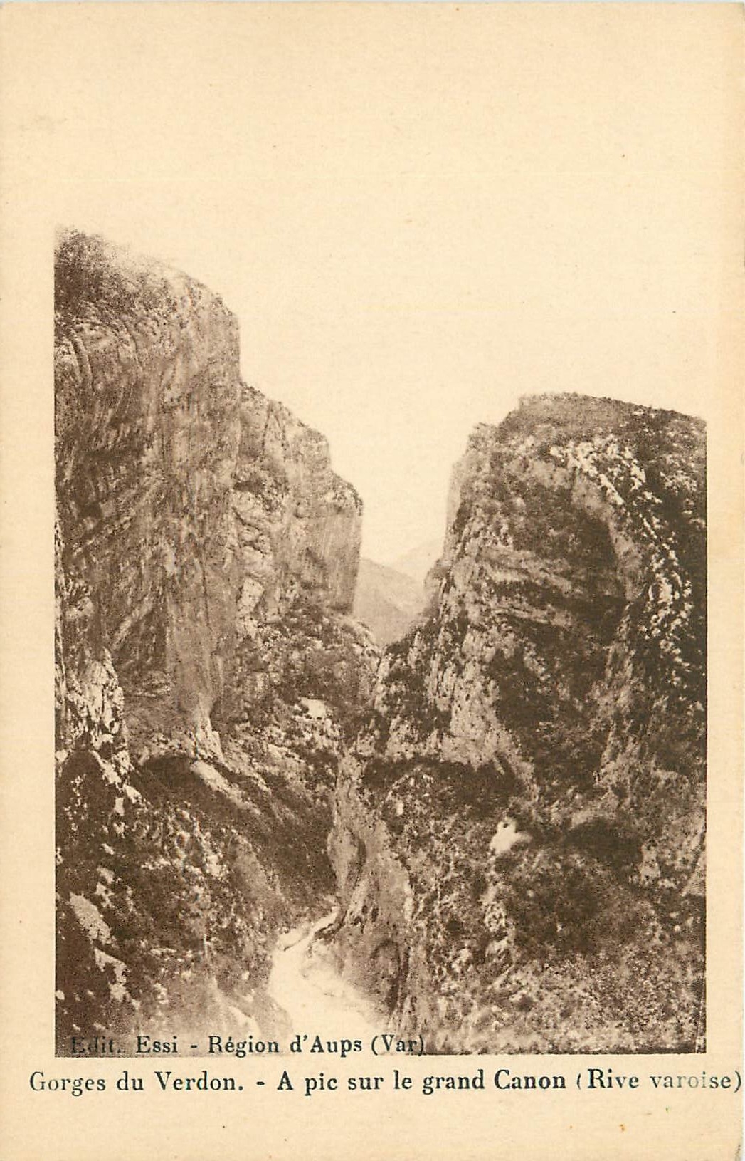 CPA Essi Region d'Aups Var Gorges du Verdon A pic sur le grand Canon Rive varoise 