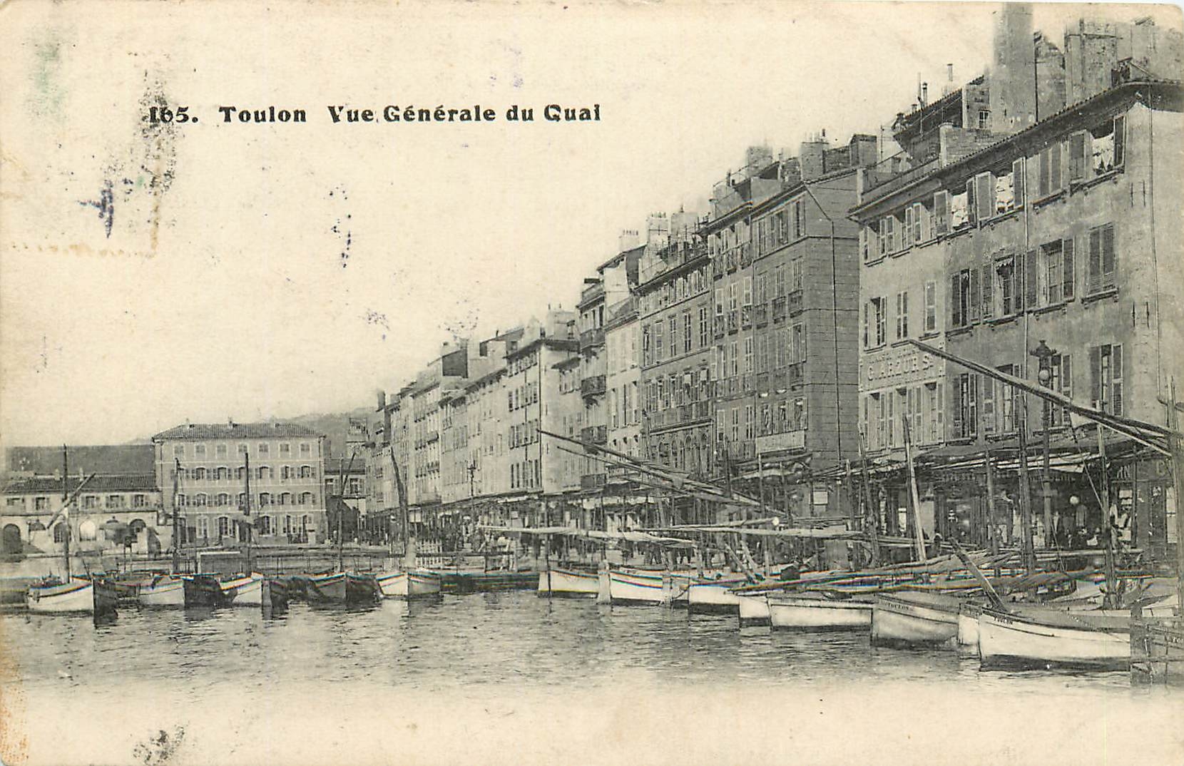 CPA Toulon Vue Generale du Quai Bateaux