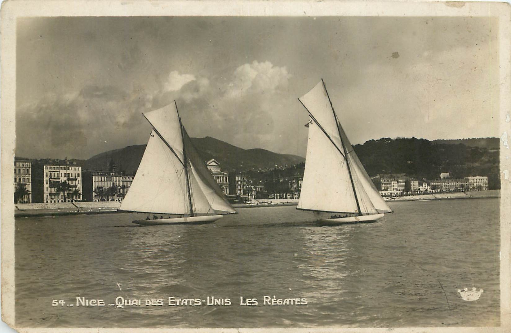 CPA Nice Quai les Etats Unis les Regates Bateaux