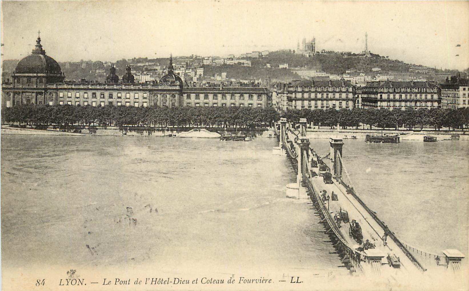 CPA Lyon Le Pont de l'Hotel Dieu et Coteau de Fourviere 