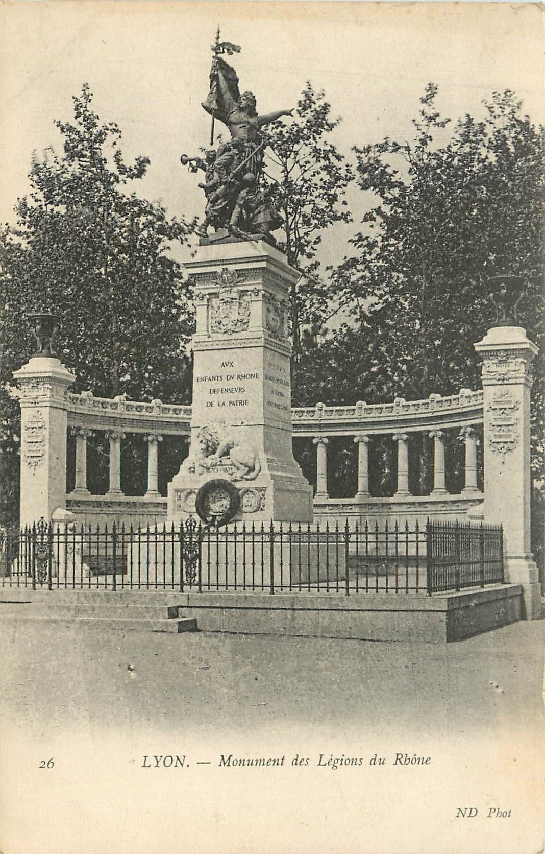 CPA Lyon Monument des Legions du Rhone 