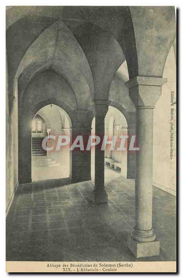 CPA Abbaye des Benedictins de Solesmes Sarthe l'Abbatiale Couloir 