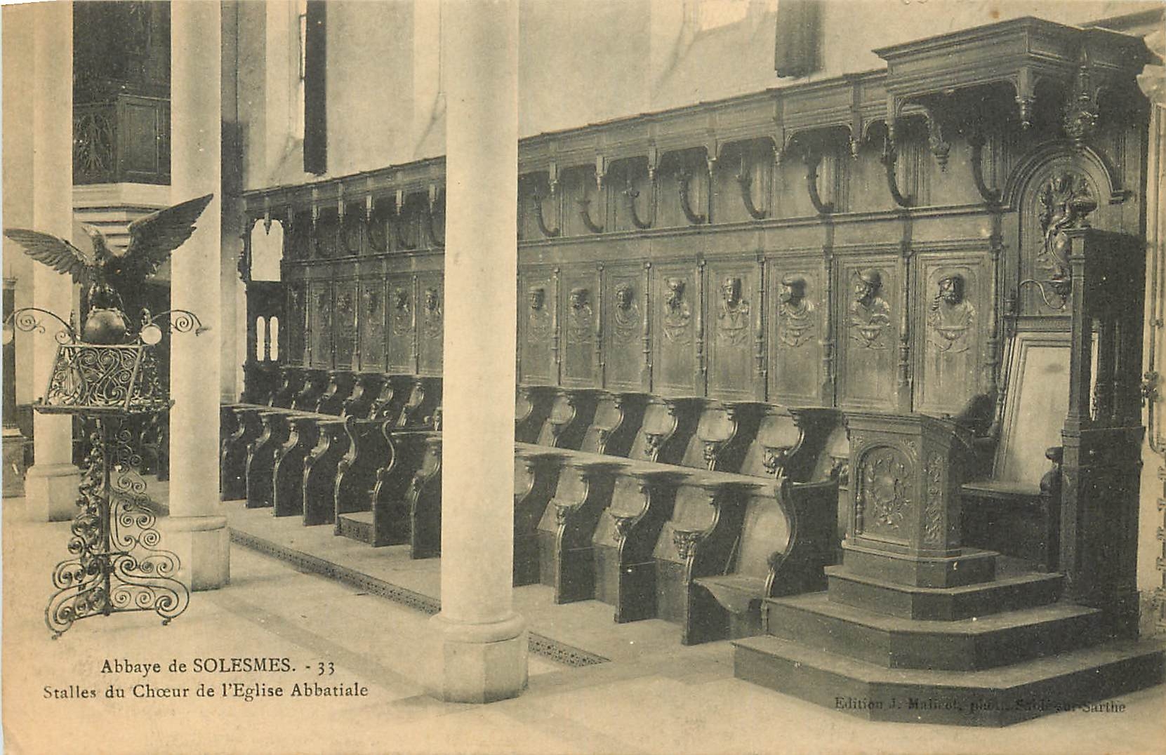 CPA Abbaye de Solesmes Stalles du Choeur de l'Eglise Abbatiale 