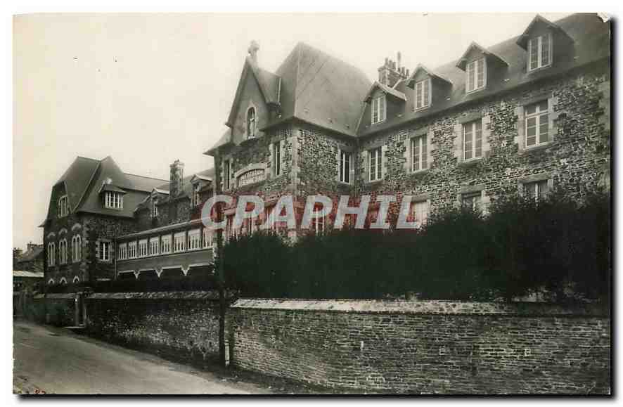 CPA Institution Sainte Jeanne d'Arc Lannion Cotes du Nord Facade exterieure 