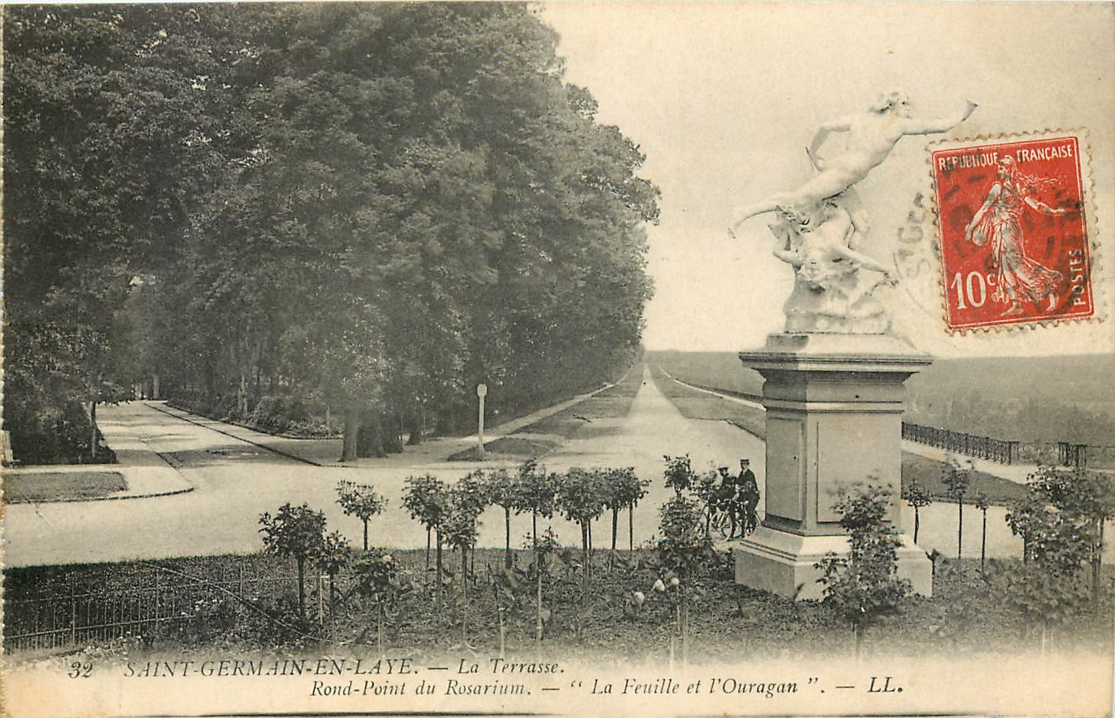 CPA Saint Germain en Laye La Terrasse Rond Point du Rosariune La Feuille et l'Ouragan 