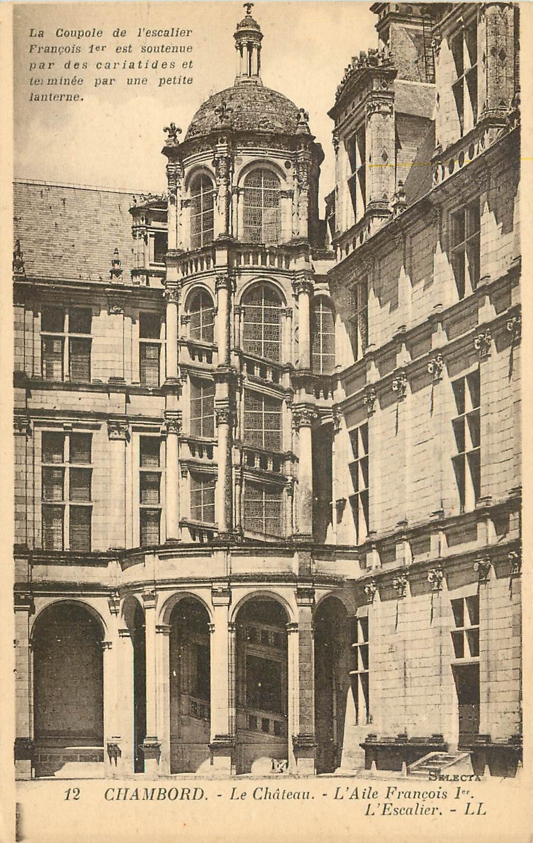 Chambord - The Castle - The François Ier Wing - The Staircase - LL