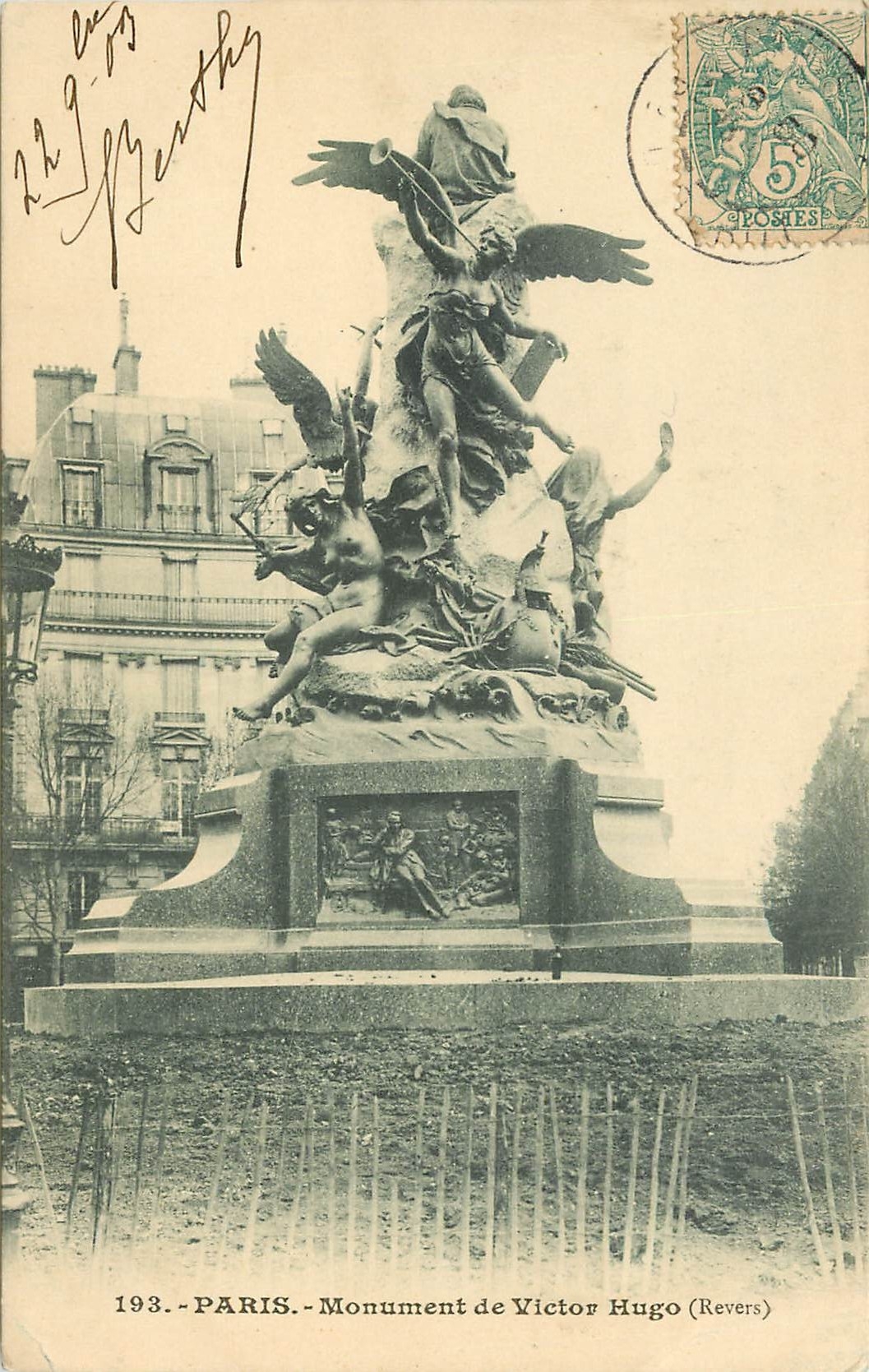 CPA Paris Monument de Victor Hugo Revers 