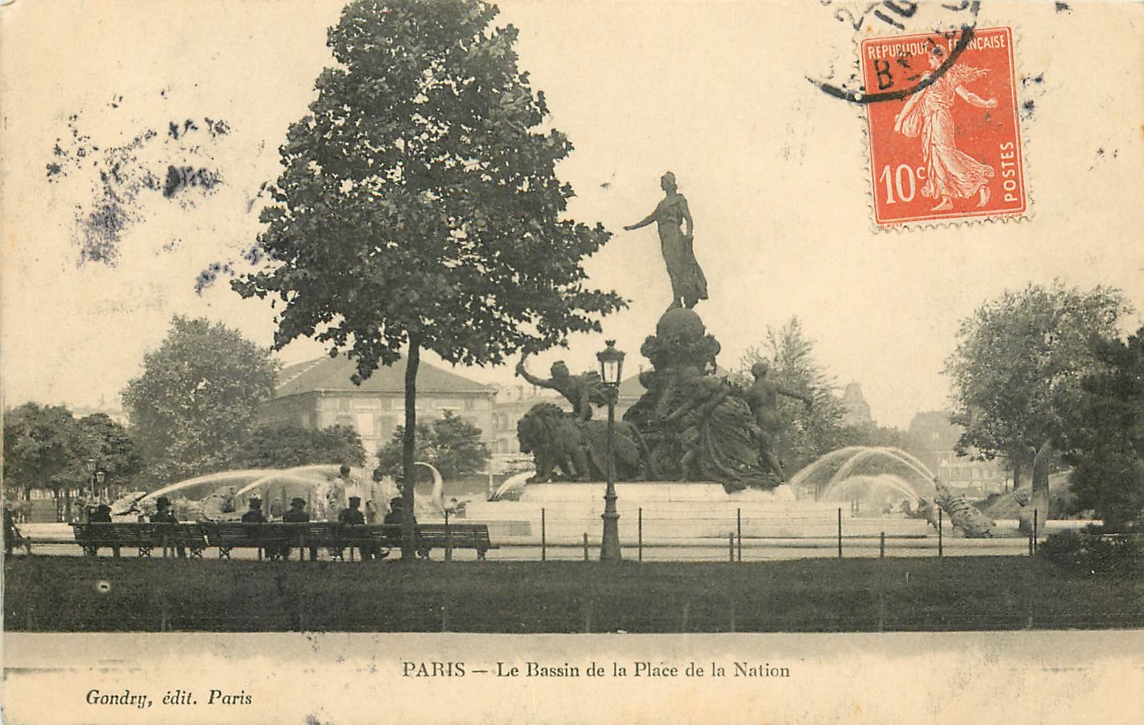CPA Paris Le Bassin de la Place de la Nation 