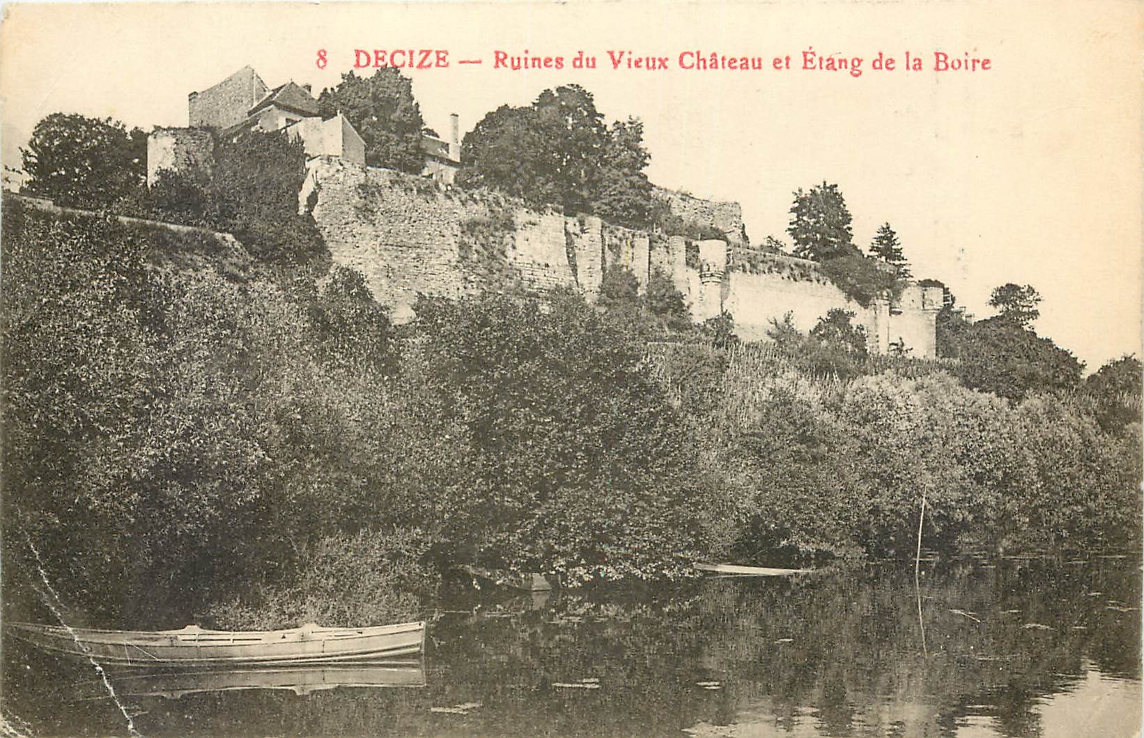 CPA Decize Ruines du Vieux Chateau et Etang de la Boire 