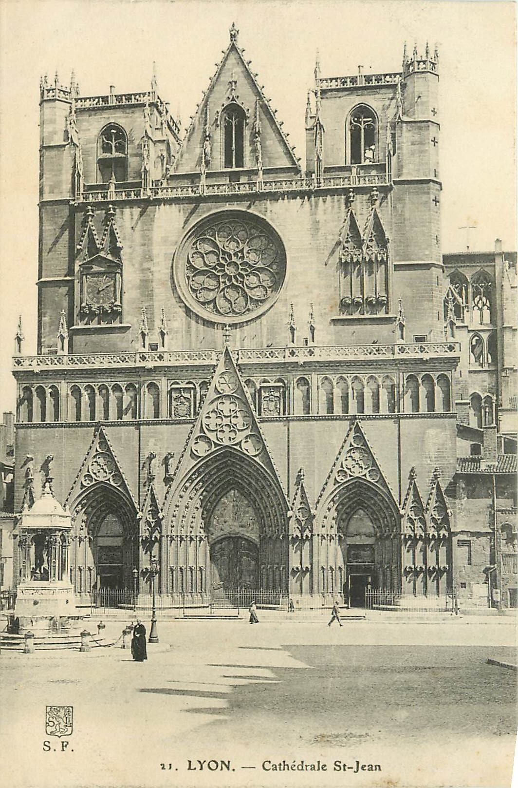 CPA Lyon Cathedrale St Jean 