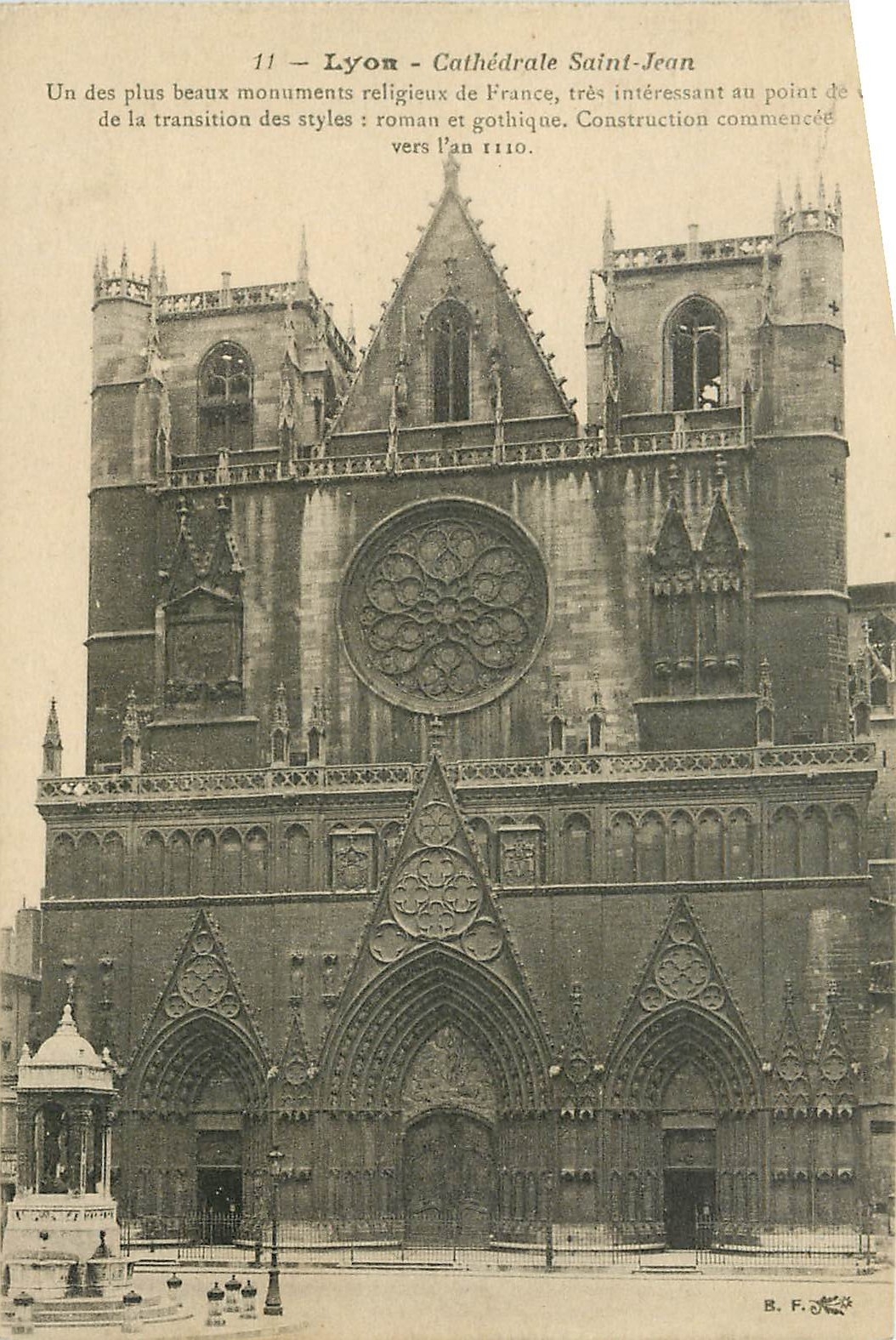 CPA Lyon Cathedrale Saint Jean 