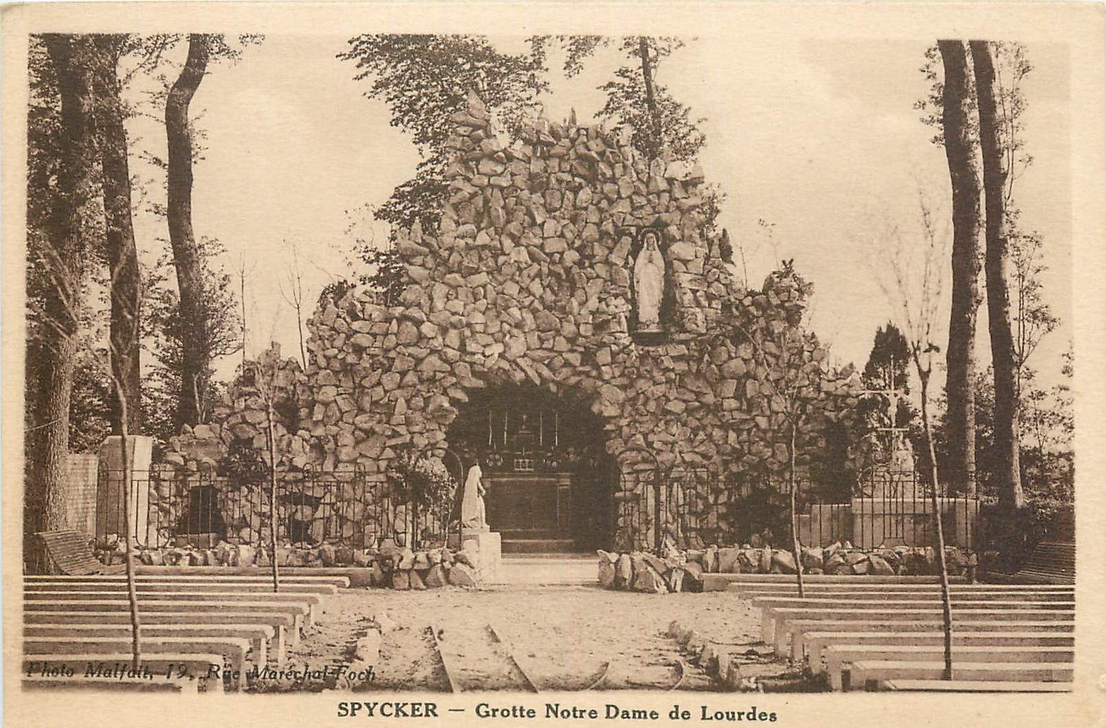 CPA Spycker Grotte Notre Dame de Lourdes 