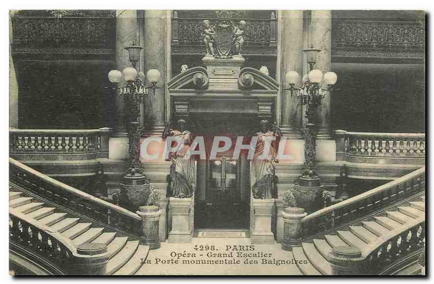 CPA Paris Opera Grand Escalier la Porte monumentale des Baignores 