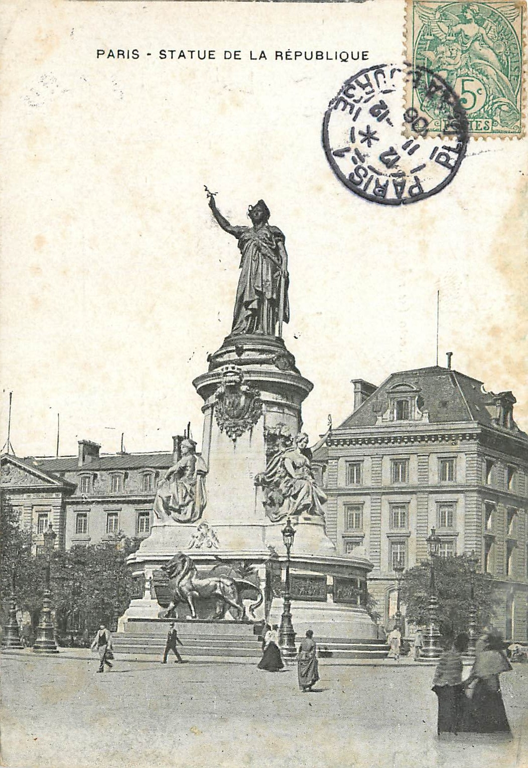 CPA Paris Statue de la Republique 
