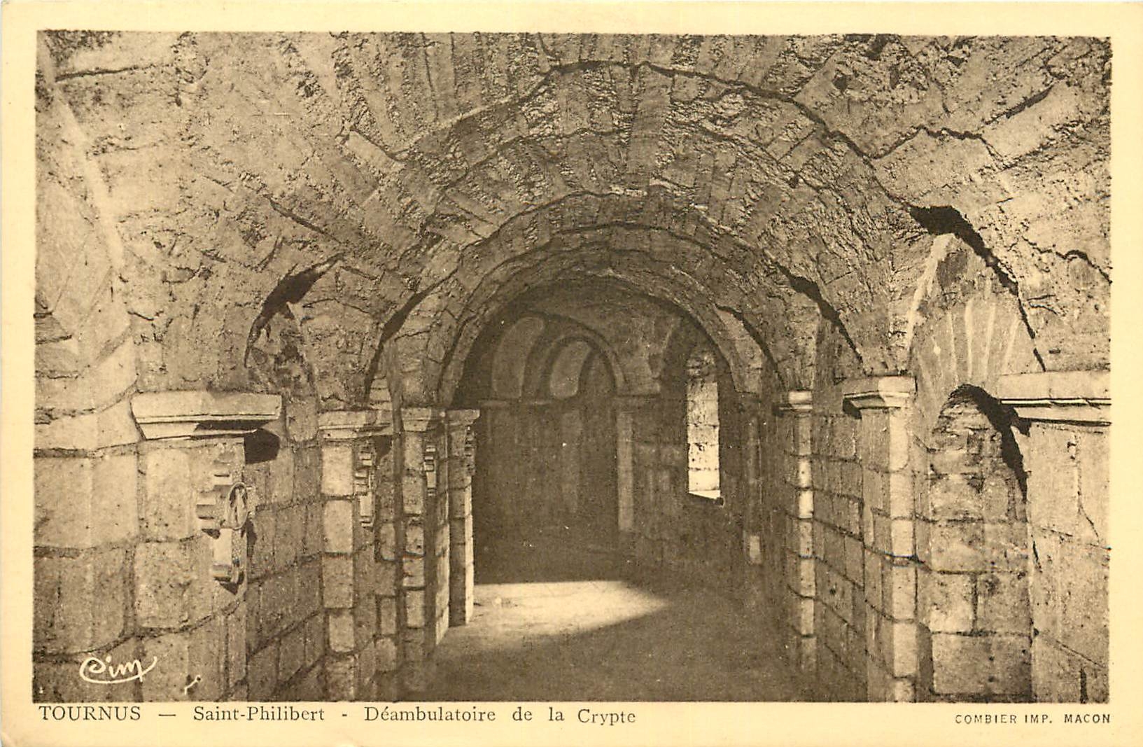 CPA Tournus Saint Philibert Deambulatoire de la Crypte 
