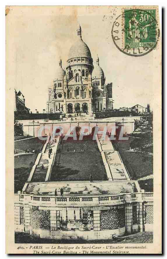 CPA Paris La Basilique du Sacre Coeur L'Escalier monumental 