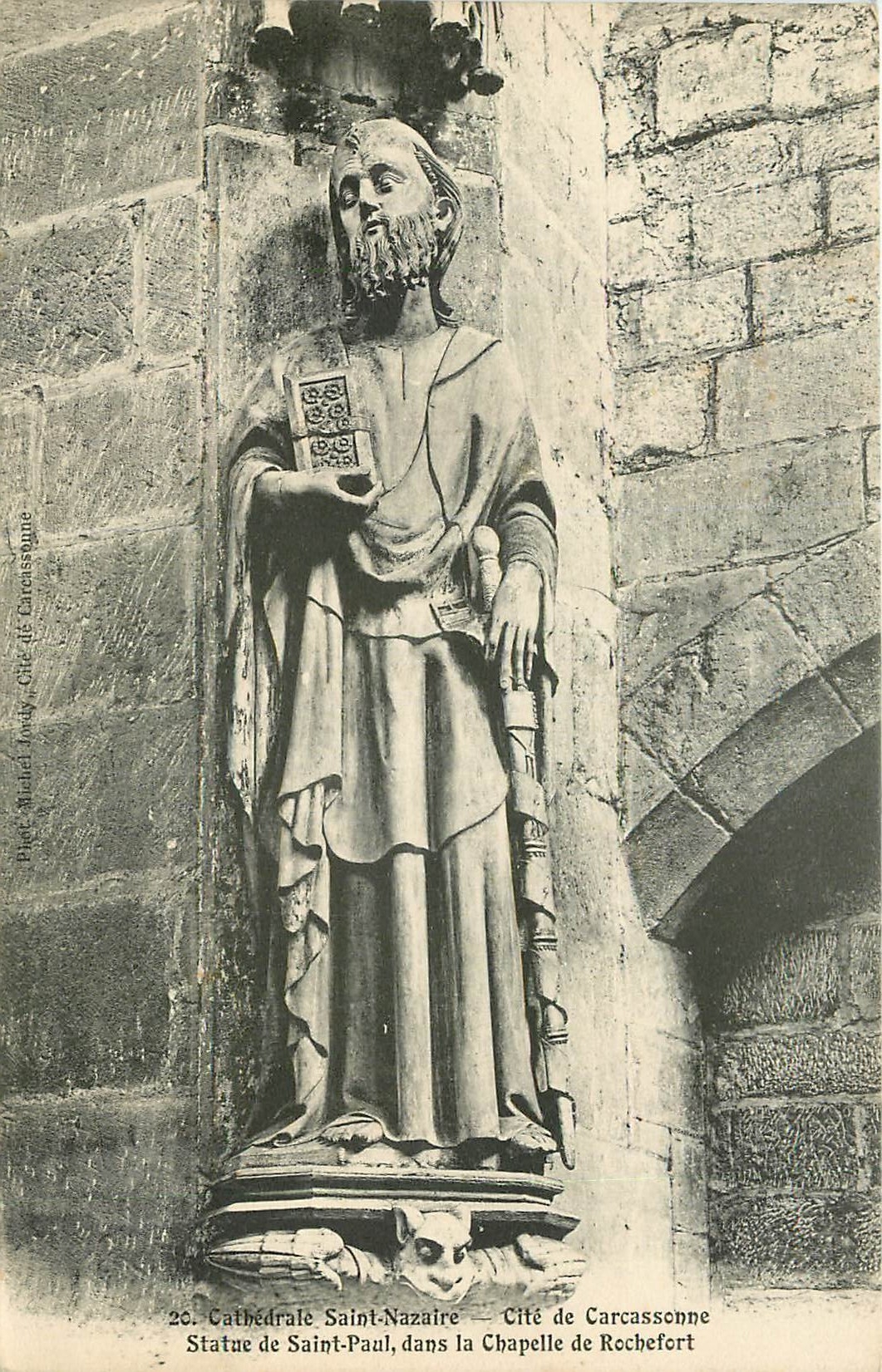 CPA Cathedrale Saint Nazaire Cite de Carcassonne Statue de Saint Paul dans la Chapelle de Rochefort 