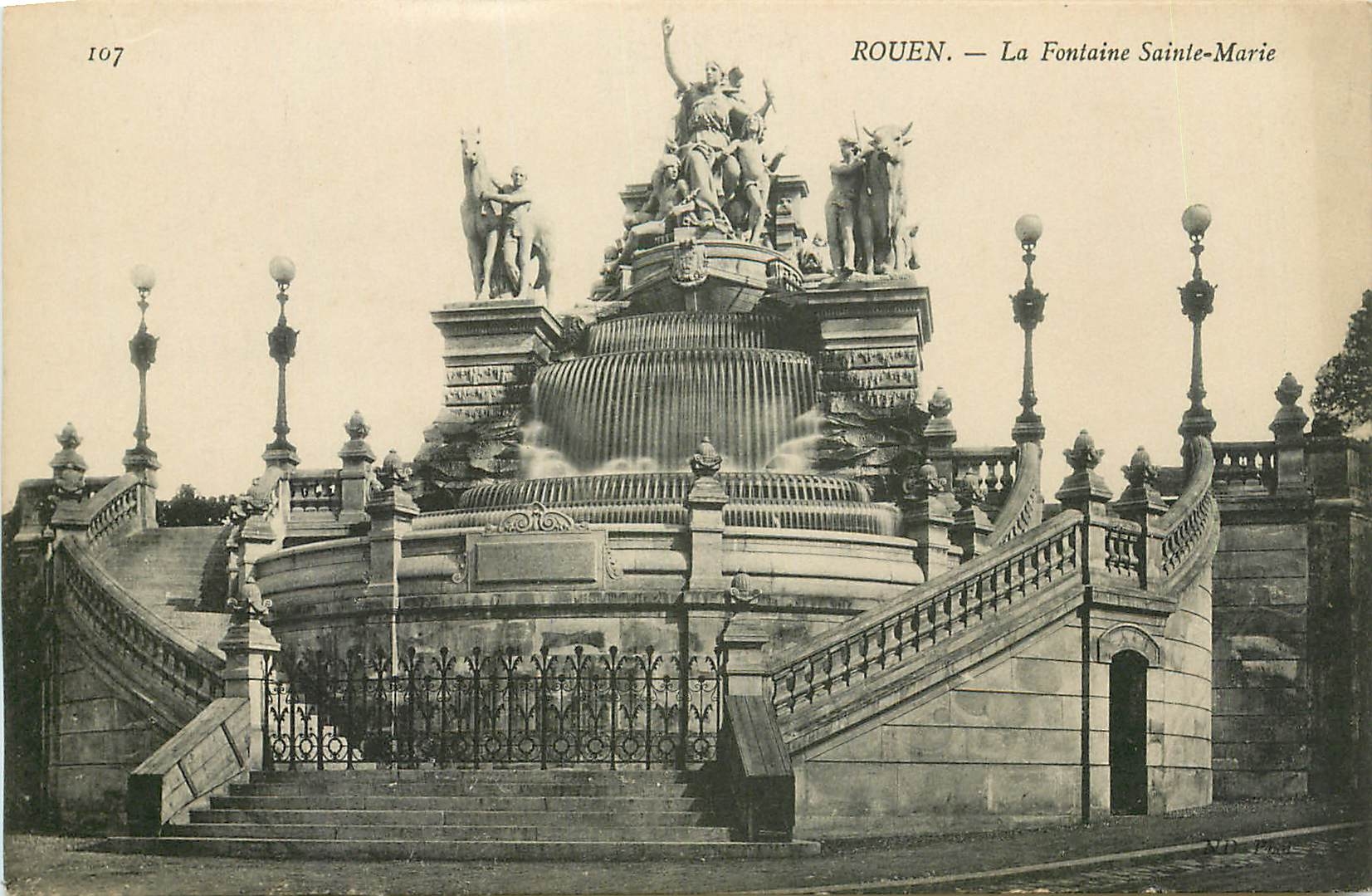 CPA Rouen La Fontaine Sainte Marie 
