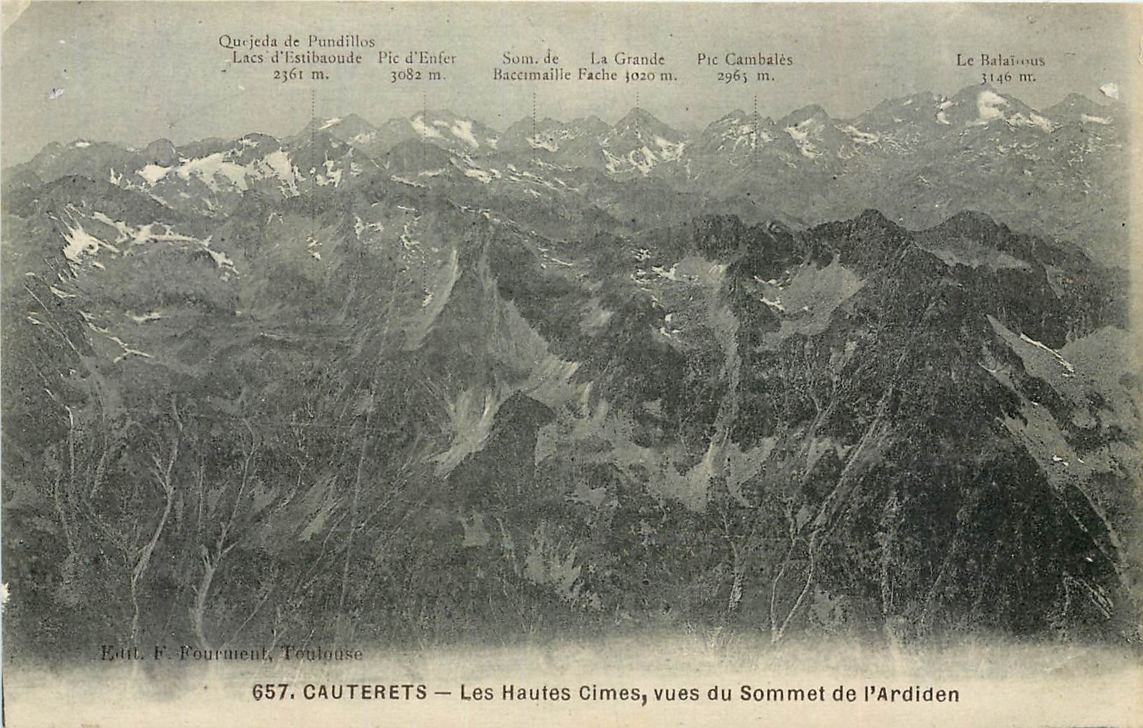 CPA Cauterets Les Hautes Cimes vues du Sommet de l'Ardiden 