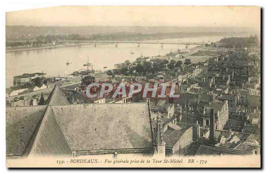 CPA Bordeaux Vue generale prise de la Tour St Michel 