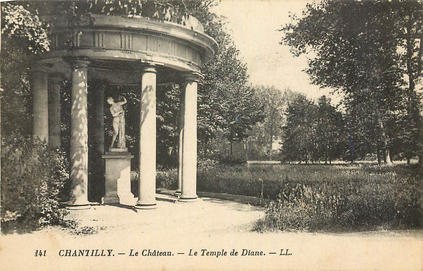 CPA Chantilly Le Chateau Le Temple de Diane 