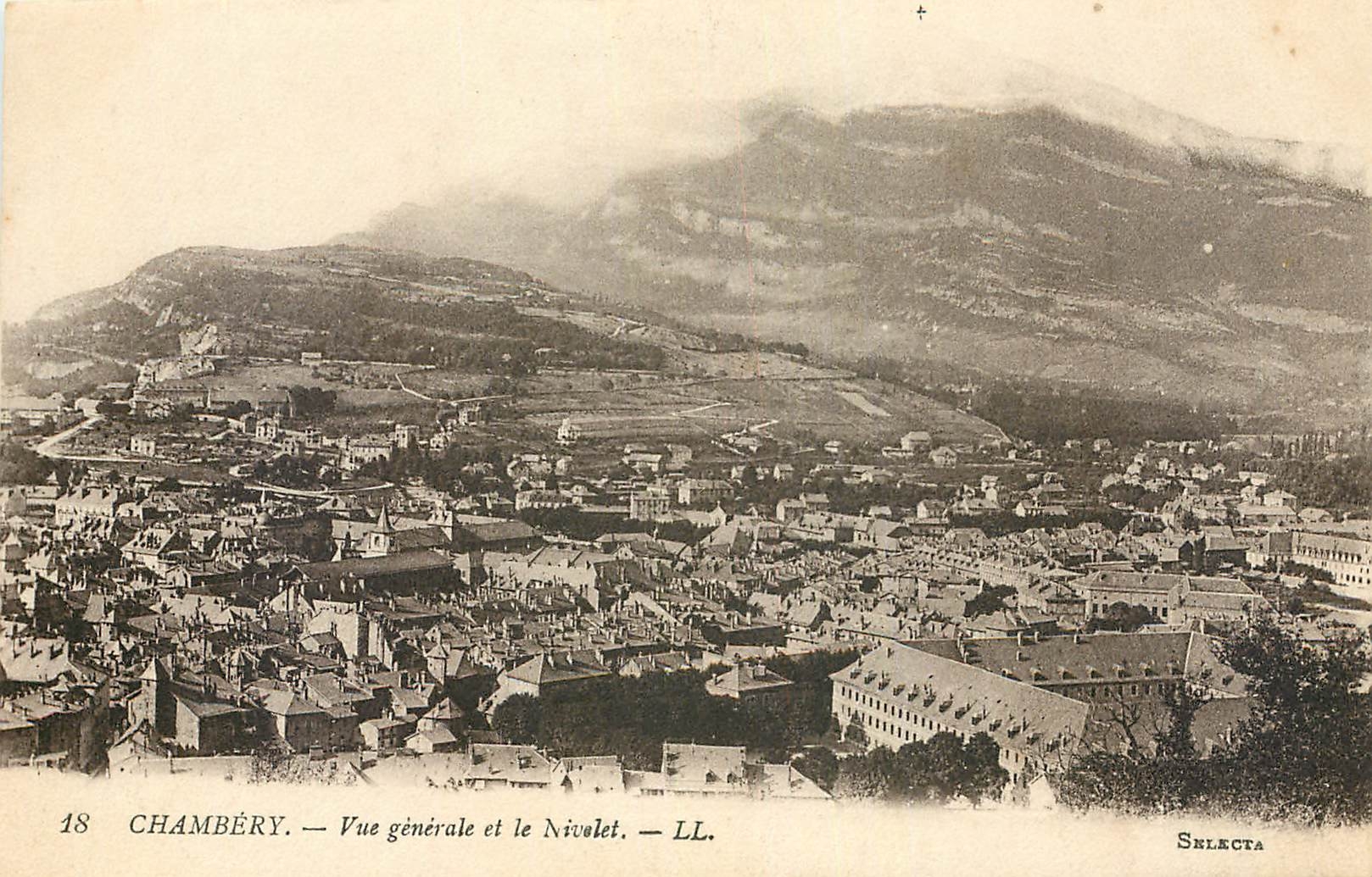 CPA Chambery Vue generale et le Nivelet 