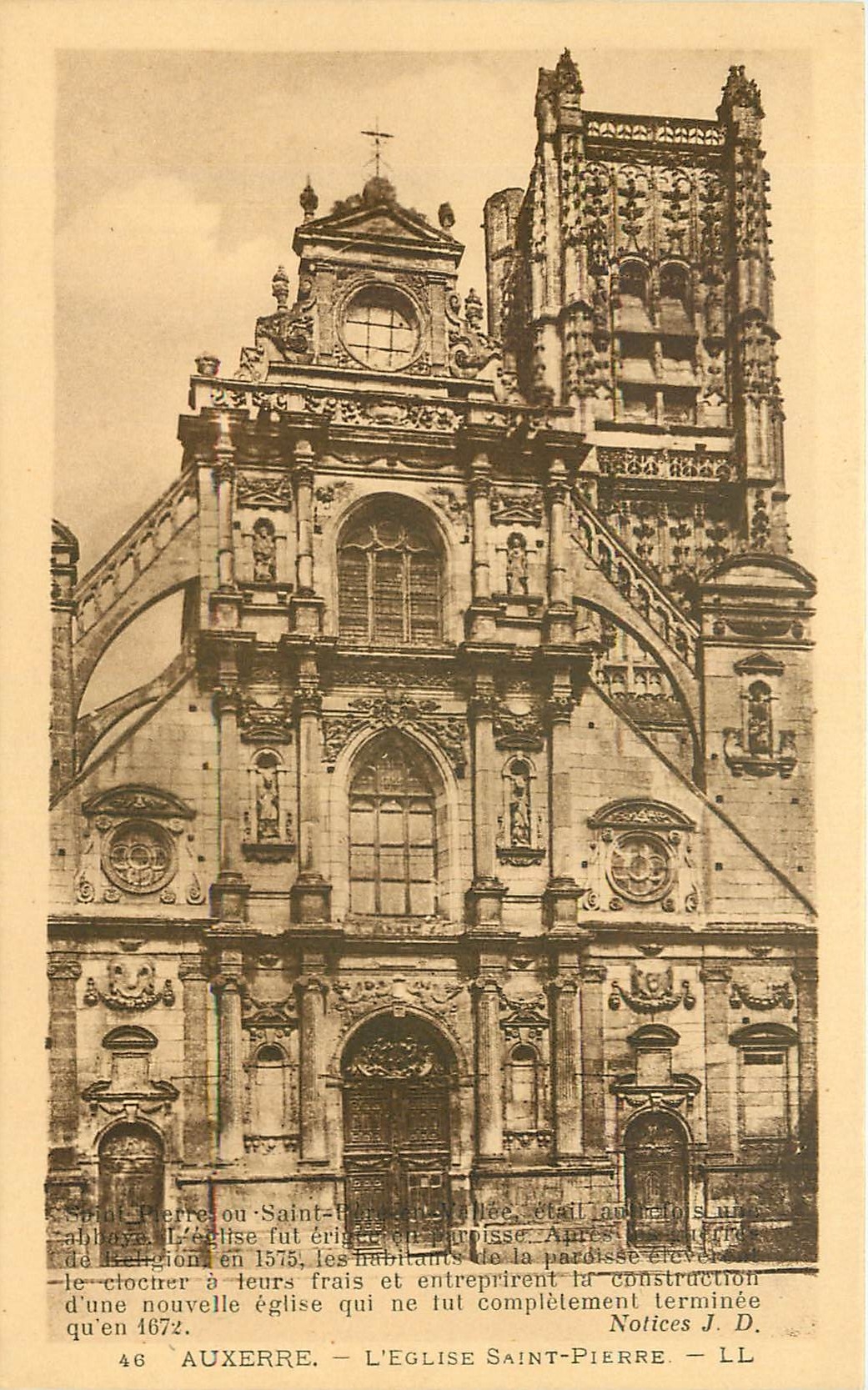 CPA Auxerre L'Eglise Saint Pierre 