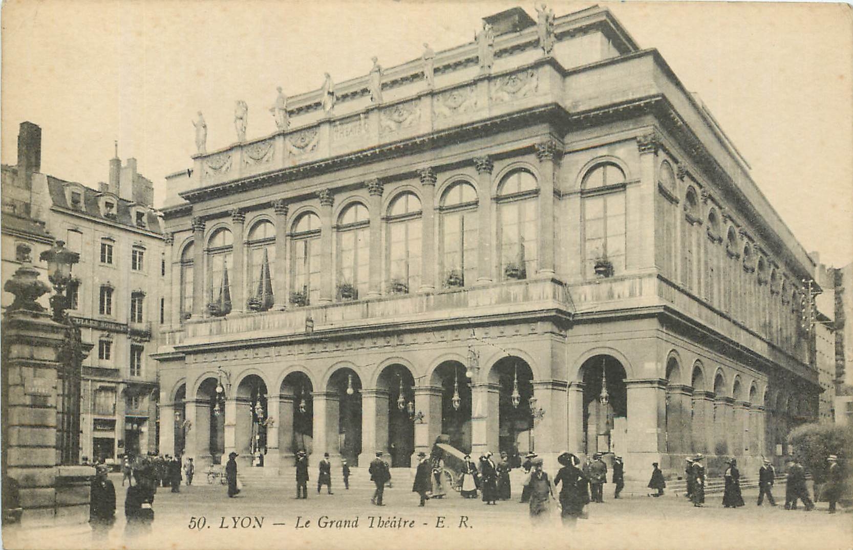 CPA Lyon Le Grand Theatre 