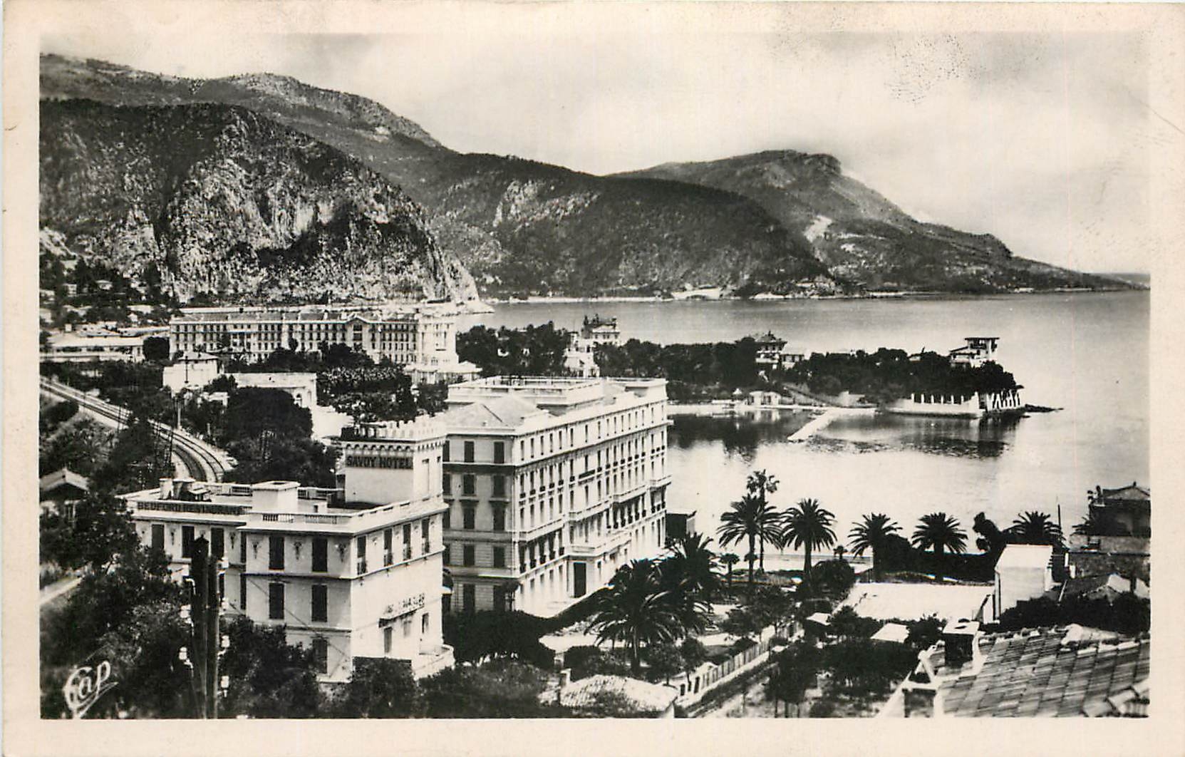 CPA Beaulieu sur mer les grands hotels vue generale 