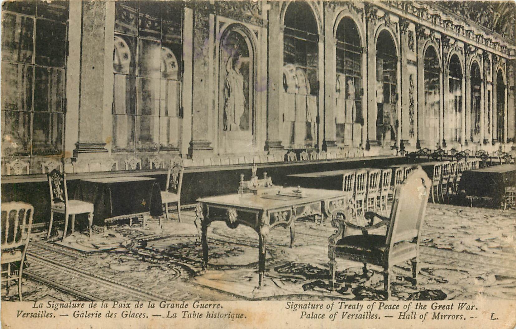 CPA La Signature de la Paix de la Grande Guerre Versailles galerie de Glaces la table historique 