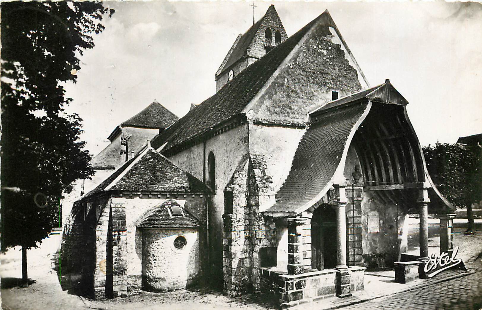 Église d'Avon — Forêt de Fontainebleau — Éditions de Luxe Lecourbe, Paris