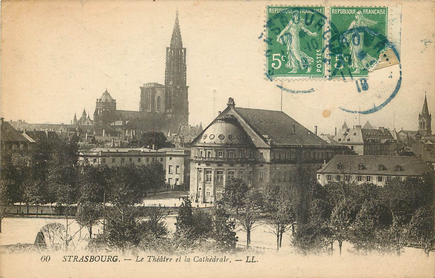 CPA Strasbourg Le Theatre et la Cathedrale 