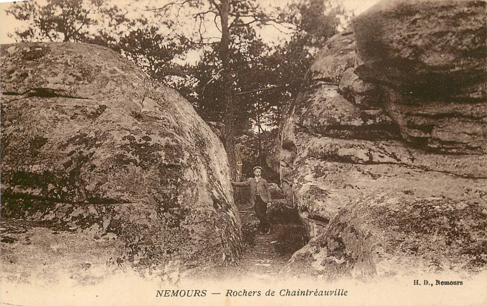 CPA Nemours Rochers de Chaintreauville 