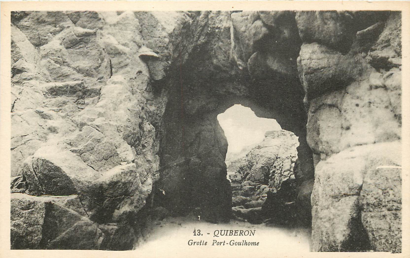 CPA Quiberon grotte port Goulhome 