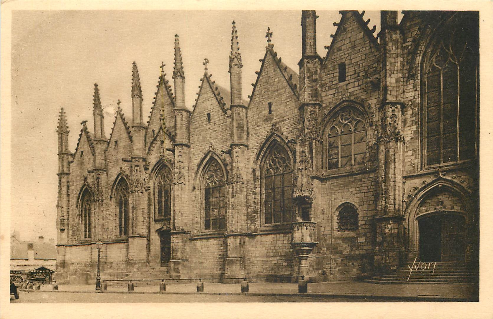 CPA La Douce France Bretagne Vitre Ille et Vilaine Eglise Notre Dame XV et XVI siecles face laterale