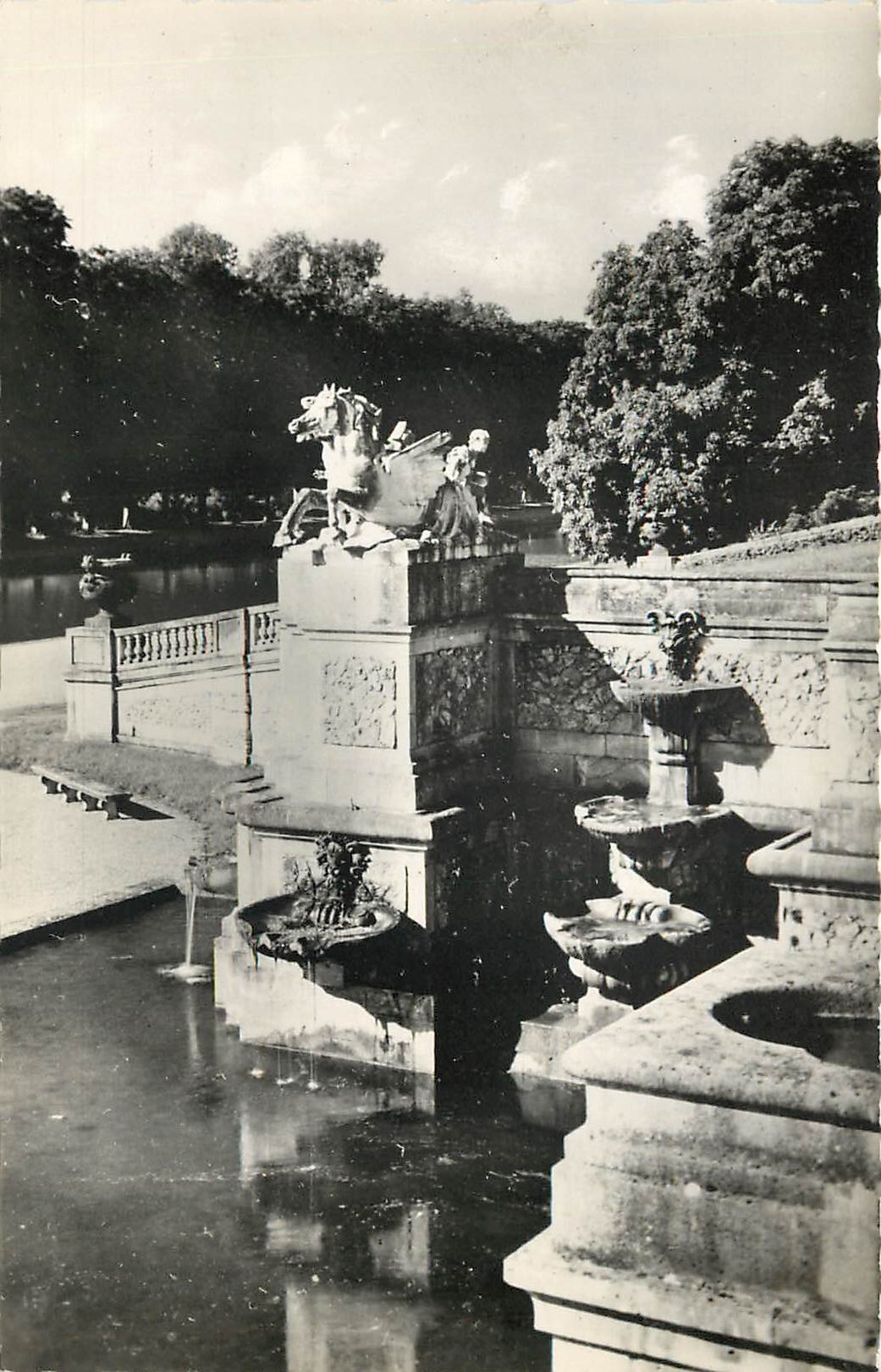 CPA Chateau de Vaux le Vicomte S et M Chevaux marins de Lancon 