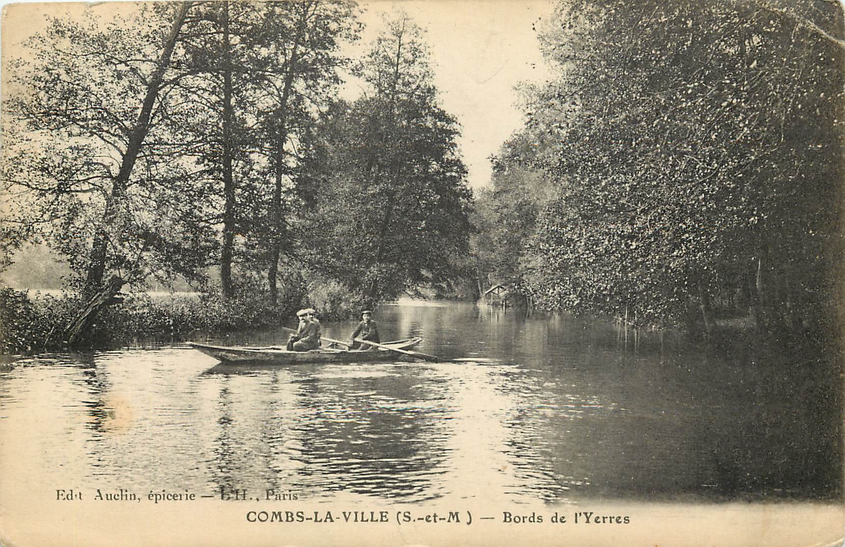 CPA Combs la Ville S et M bords de l'Yerres 