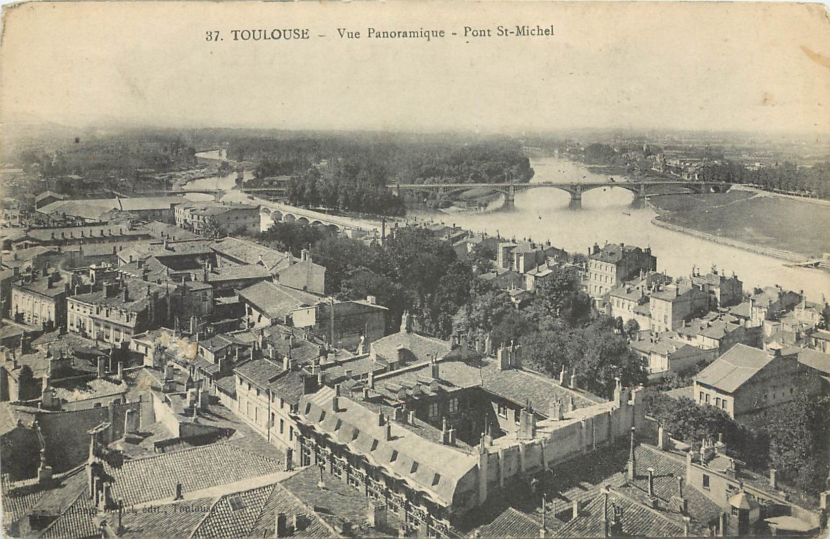 CPA Toulouse vue panoramique pont St Michel 