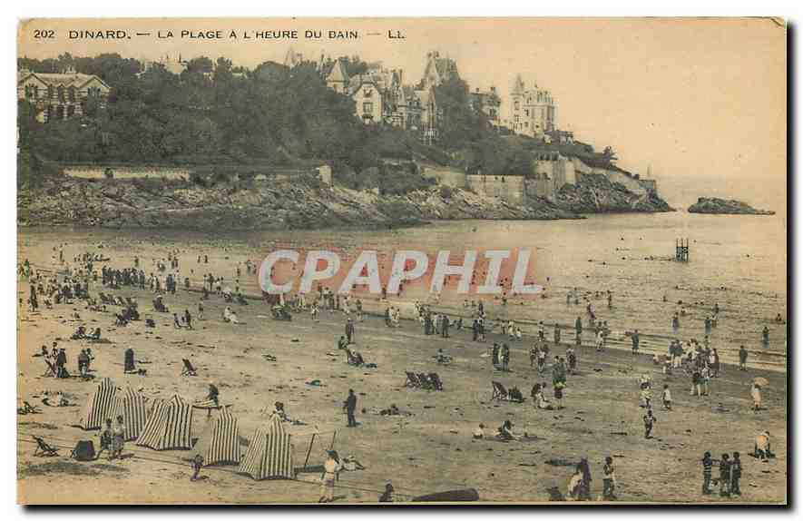 CPA Dinard la Plage a l'Heure du Bain 